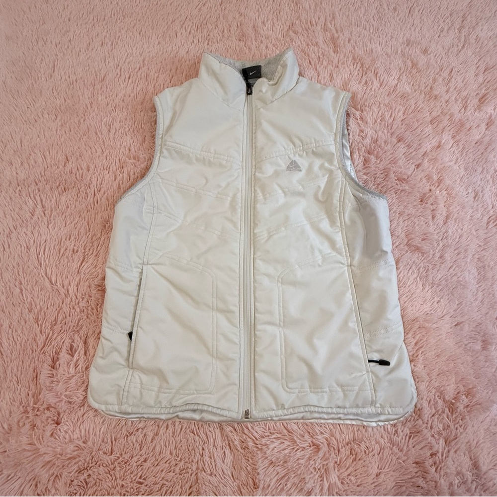 Nike ACG White Puffer Vest